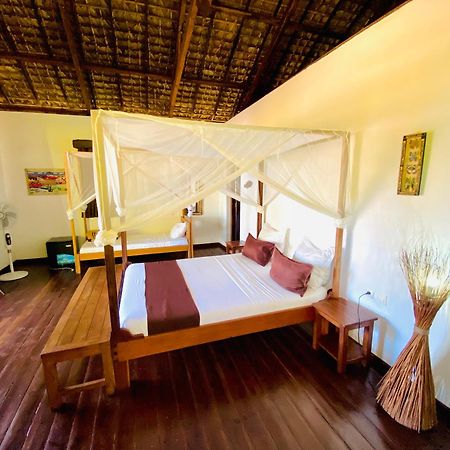 Hotel Ocean Beach Sakatia Nosy Be Exterior photo