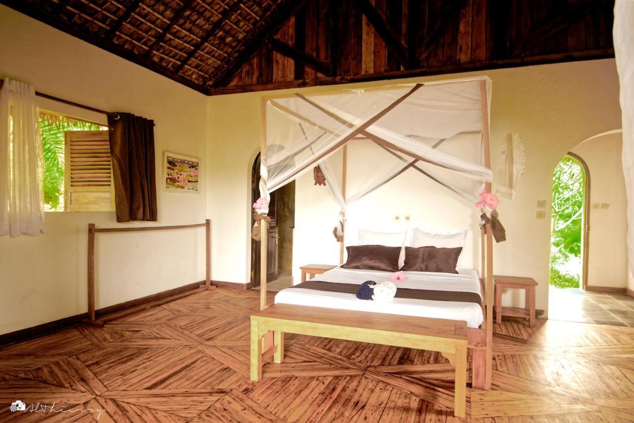 Hotel Ocean Beach Sakatia Nosy Be Exterior photo