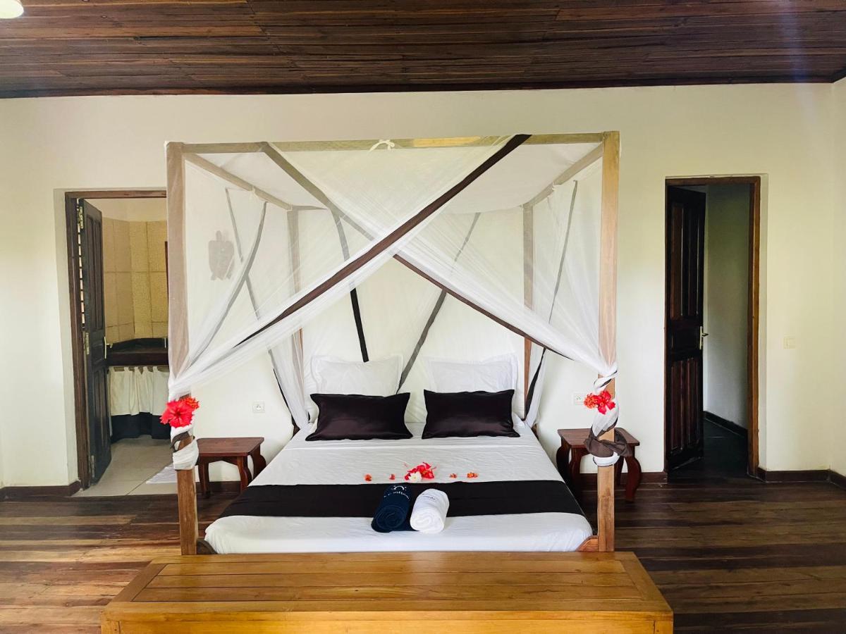 Hotel Ocean Beach Sakatia Nosy Be Exterior photo