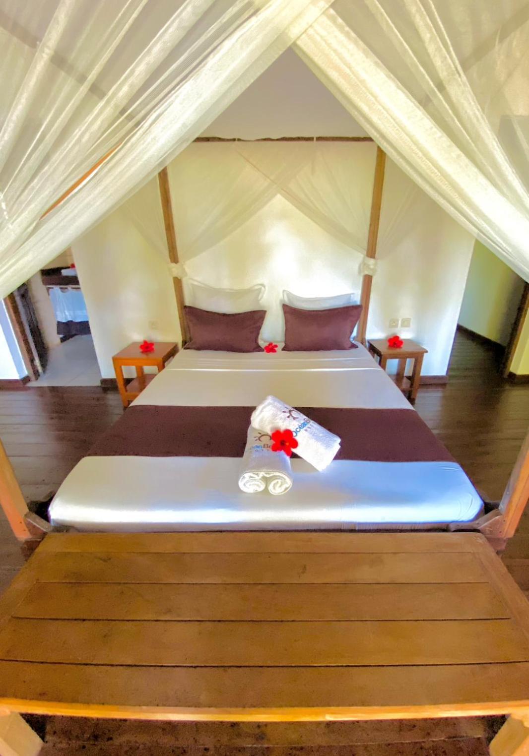 Hotel Ocean Beach Sakatia Nosy Be Exterior photo
