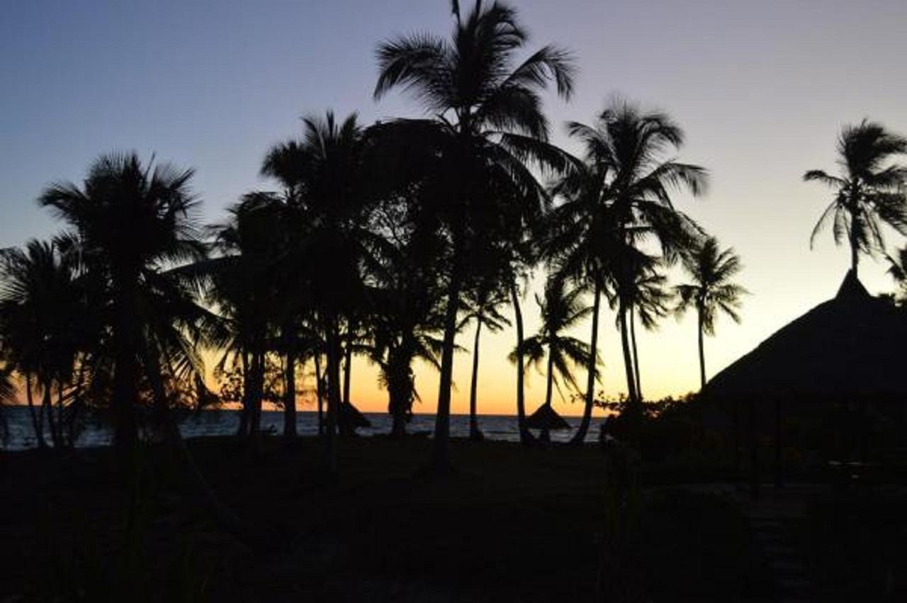 Hotel Ocean Beach Sakatia Nosy Be Exterior photo