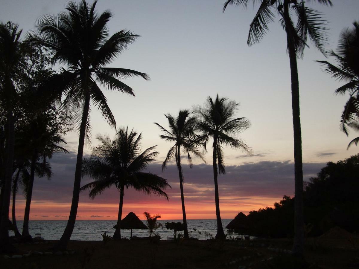 Hotel Ocean Beach Sakatia Nosy Be Exterior photo